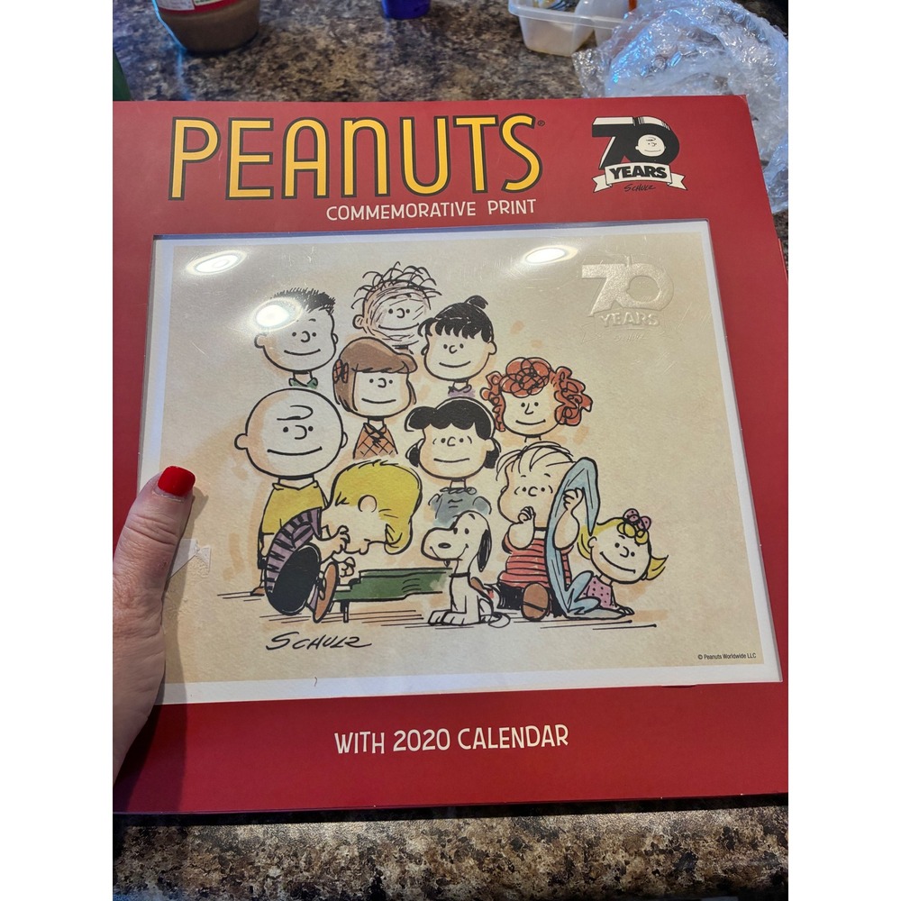 Peanuts 70th Anniversary Commemorative Print & 2020 Calendar Snoopy Brown
